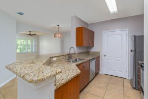 140 SW Peacock Boulevard, Unit 21-205, Port Saint Lucie, FL 34986 Photo