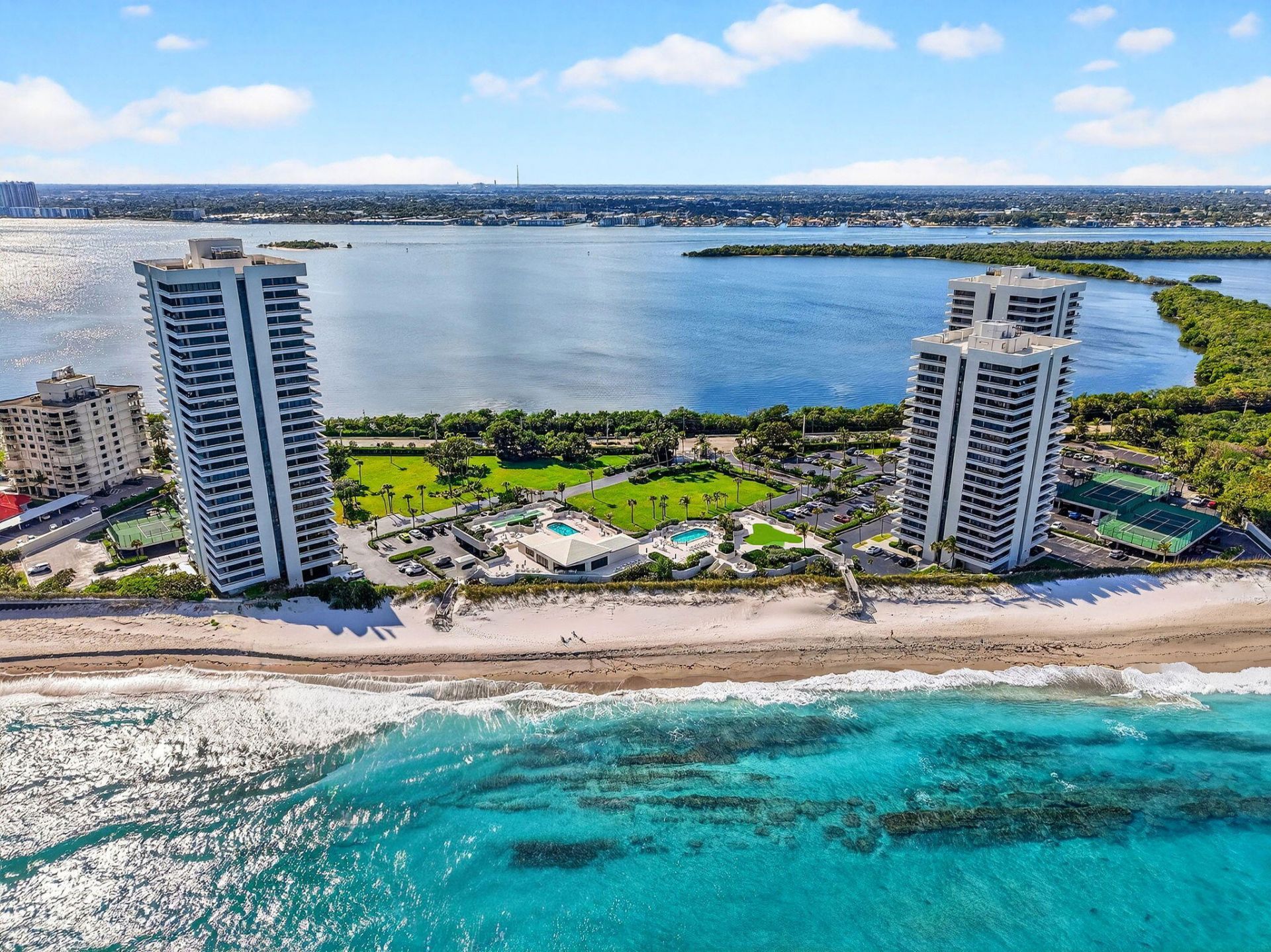 5540 N Ocean Drive, Unit 1c, Singer Island, FL 33404 Photo