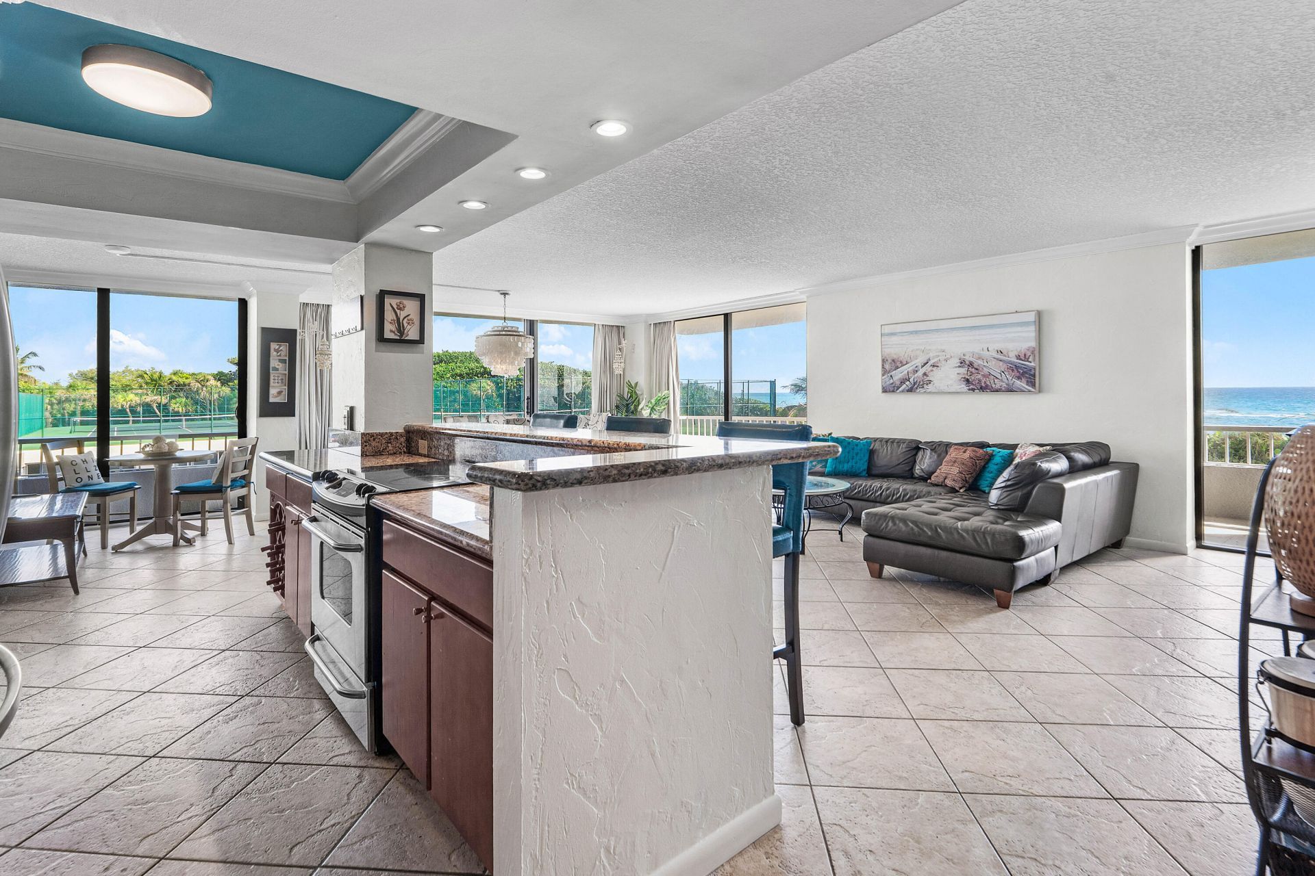 5540 N Ocean Drive, Unit 1c, Singer Island, FL 33404 Photo