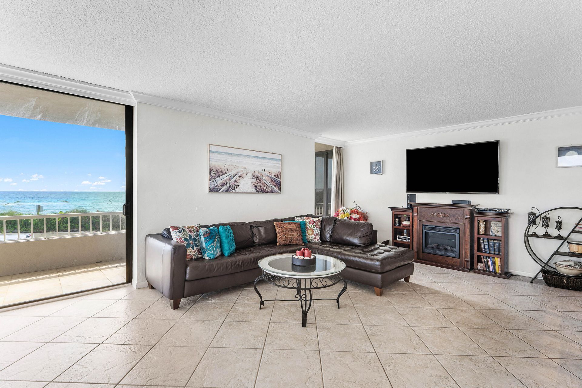 5540 N Ocean Drive, Unit 1c, Singer Island, FL 33404 Photo