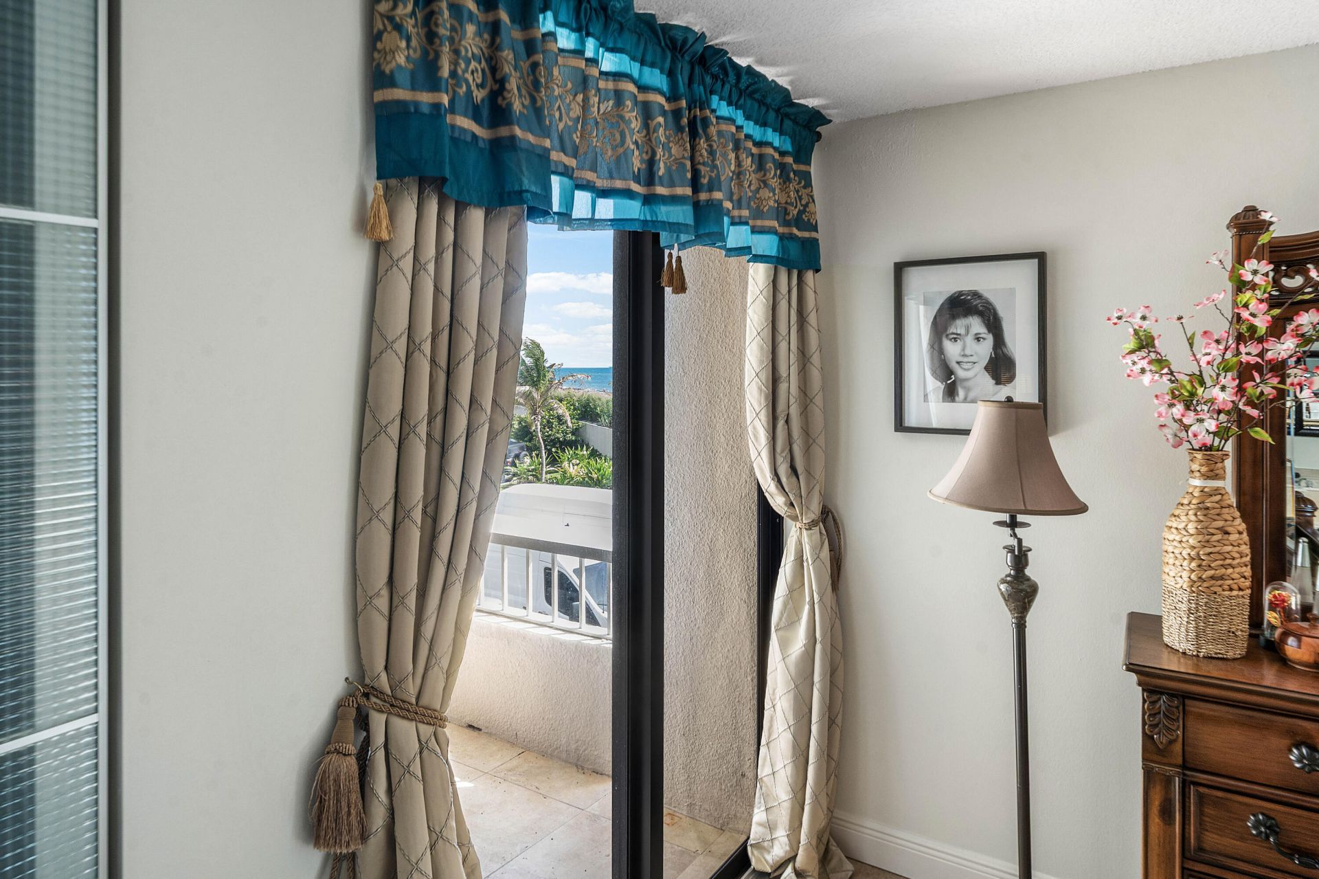 5540 N Ocean Drive, Unit 1c, Singer Island, FL 33404 Photo