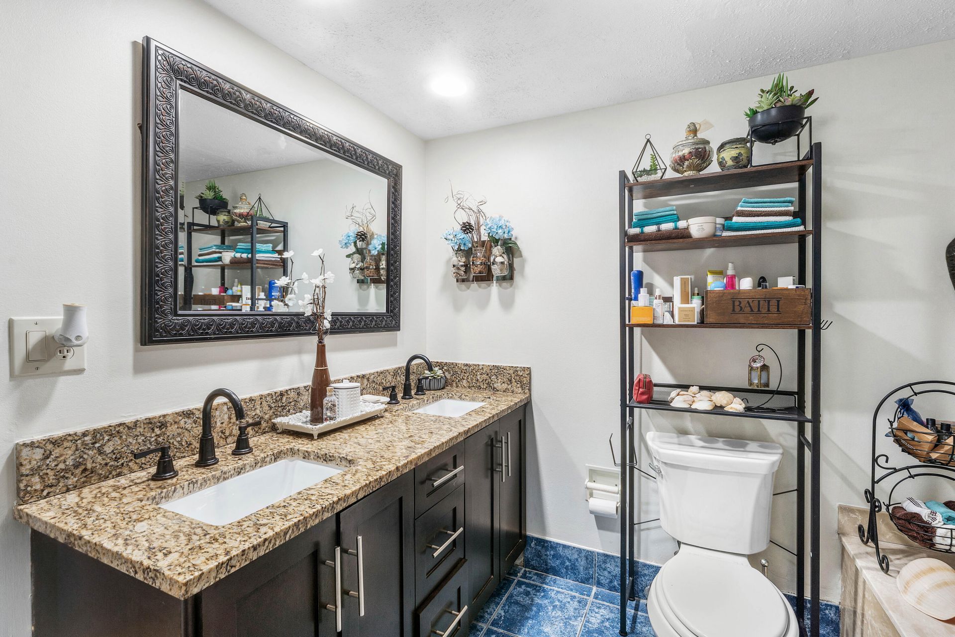 5540 N Ocean Drive, Unit 1c, Singer Island, FL 33404 Photo
