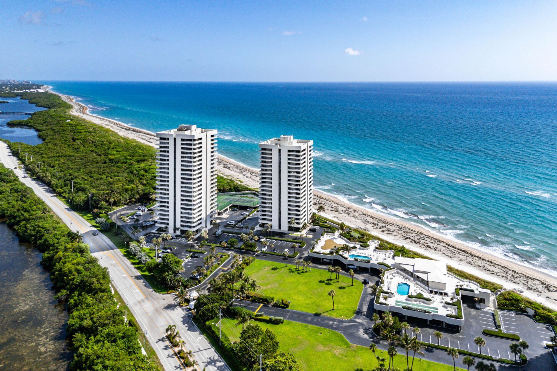 5540 N Ocean Drive, Unit 1c, Singer Island, FL 33404 Photo