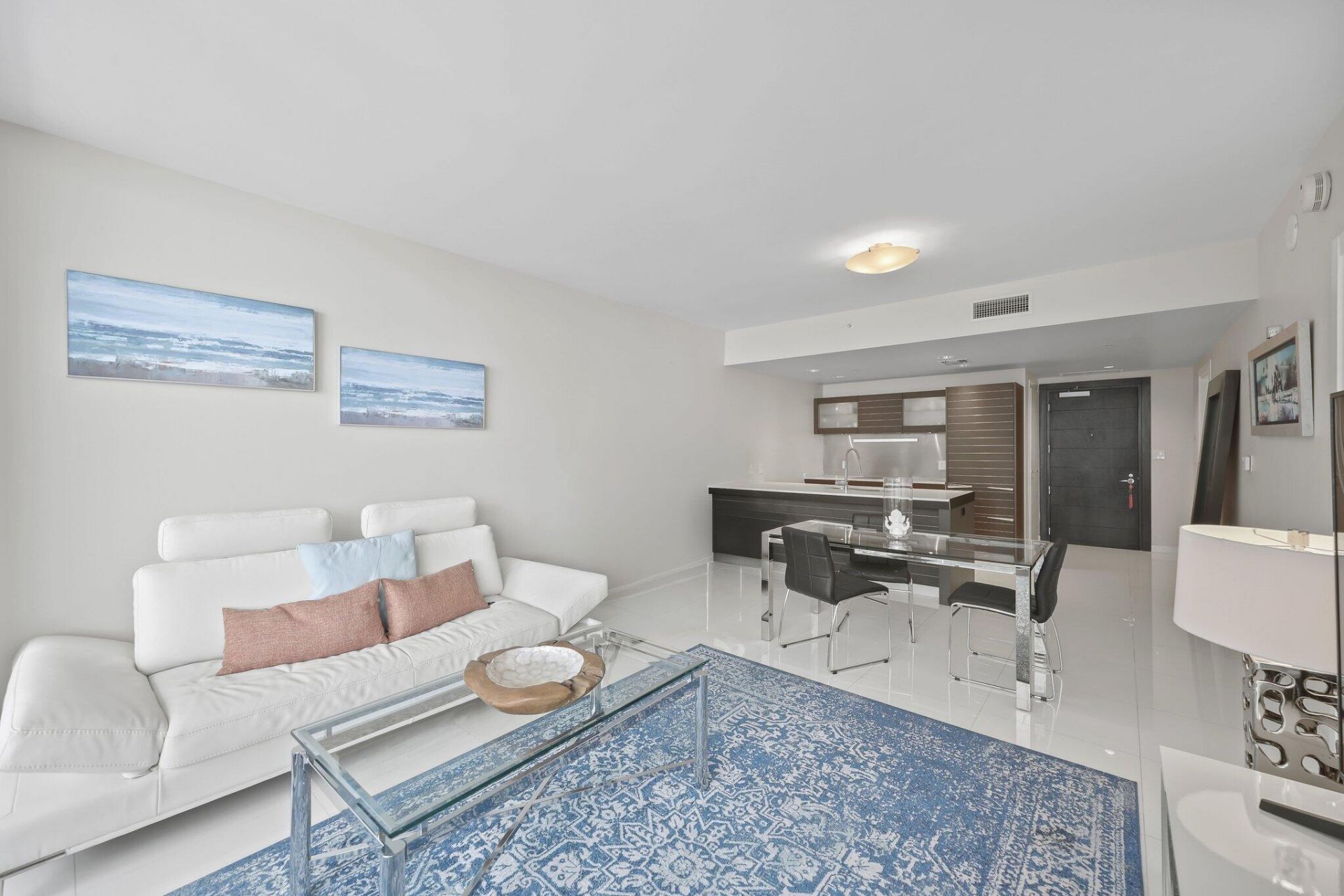 200 Biscayne Blvd Way, Unit 3909, Miami, FL 33131 Photo