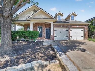 10805 Myrick Court, Fort Worth, TX 76052