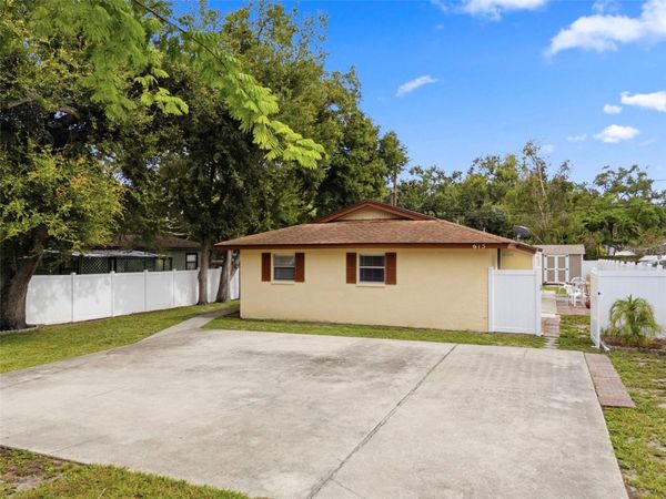 615 2ND AVENUE NE, LARGO, FL 33770