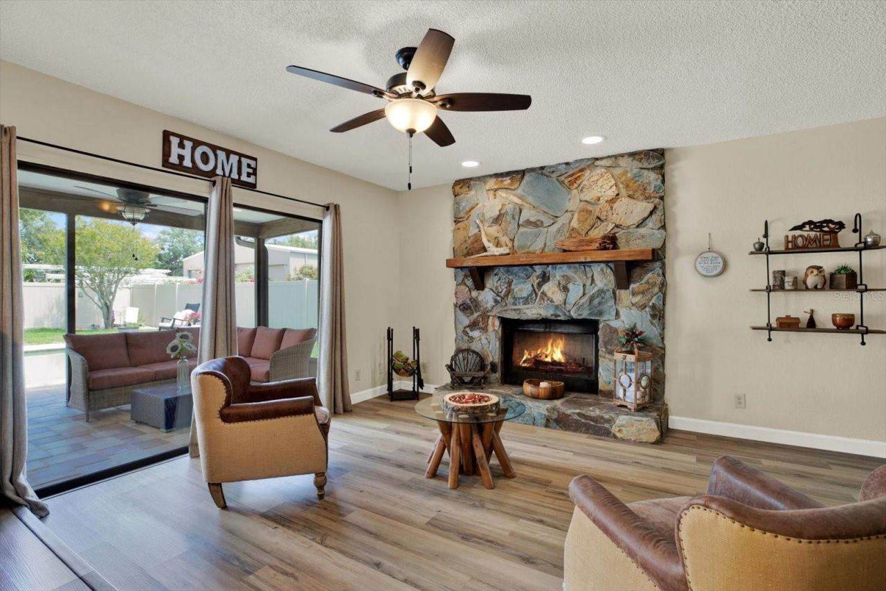 7363 Rosetree Place E, Seminole, FL 33772 Photo