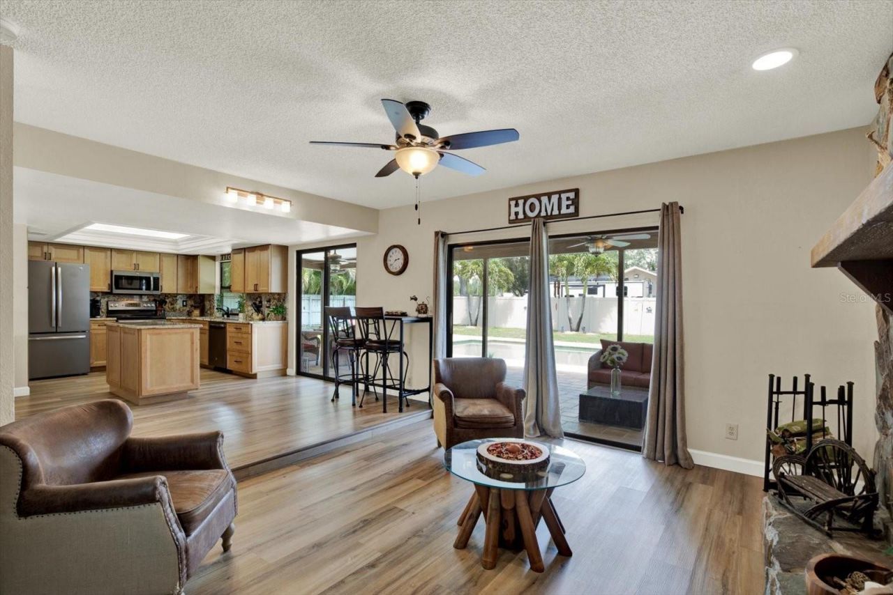 7363 Rosetree Place E, Seminole, FL 33772 Photo
