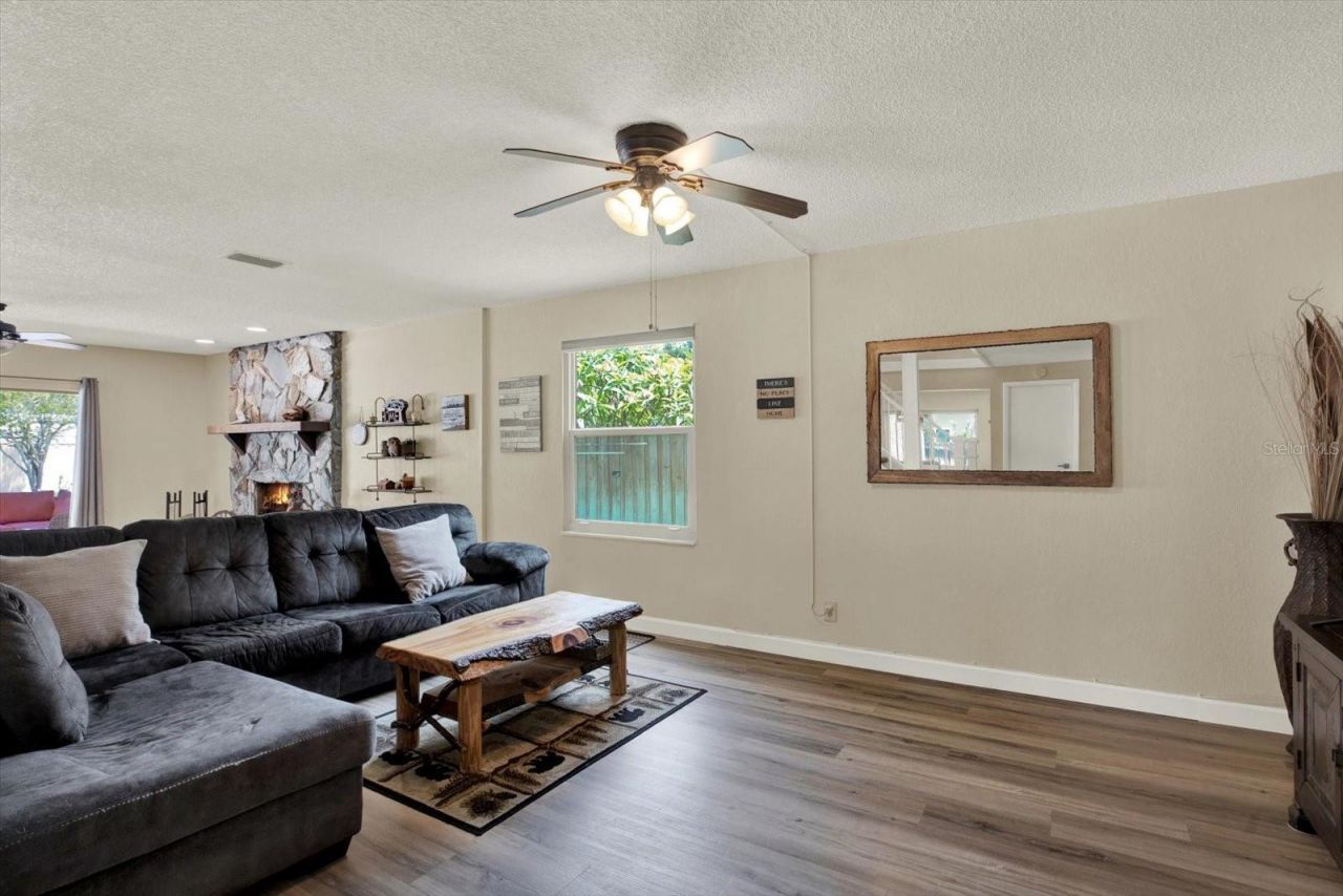 7363 Rosetree Place E, Seminole, FL 33772 Photo