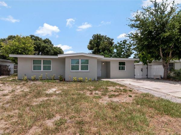 2216 E 109TH AVENUE , TAMPA, FL 33612