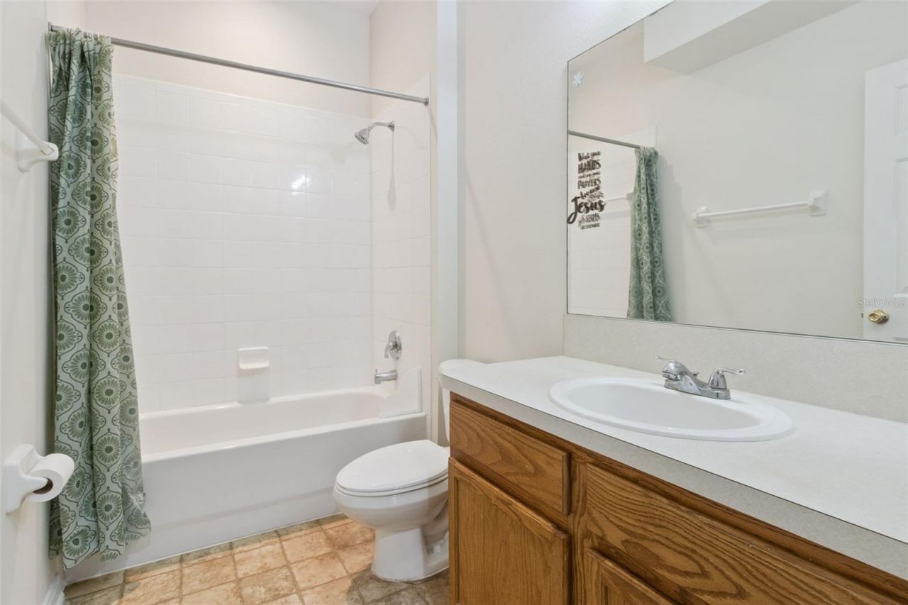 725 Star Pointe Drive , Seffner, FL 33584 Photo