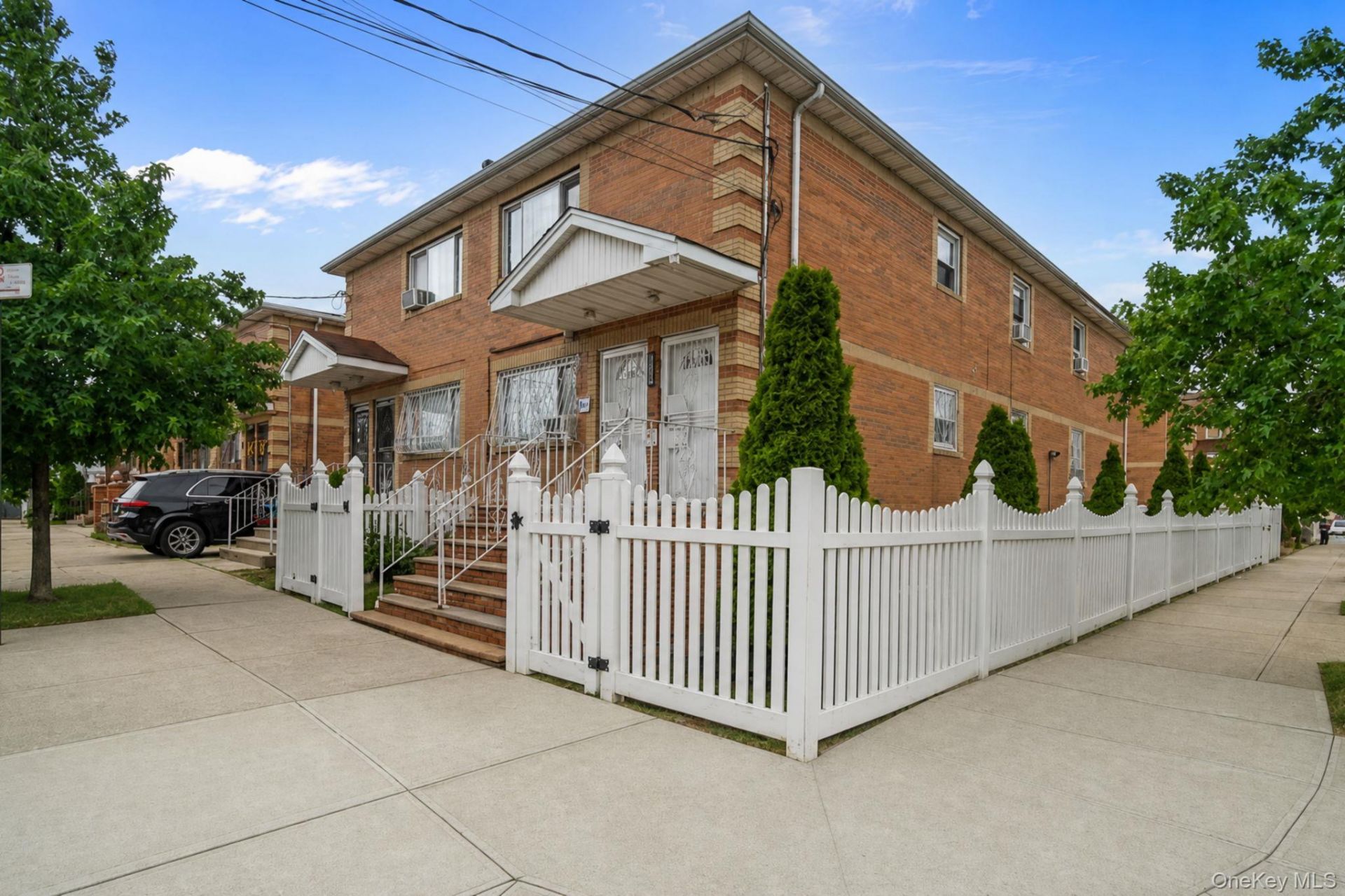 874 Pine Street, Brooklyn, NY 11208 Main Photo