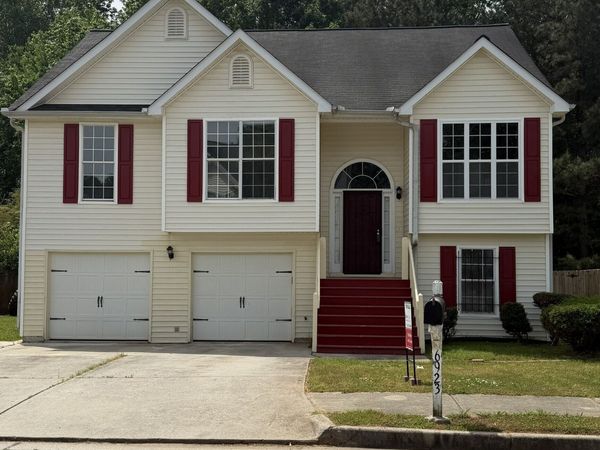 6923 Biscayne Boulevard, Rex, GA 30273