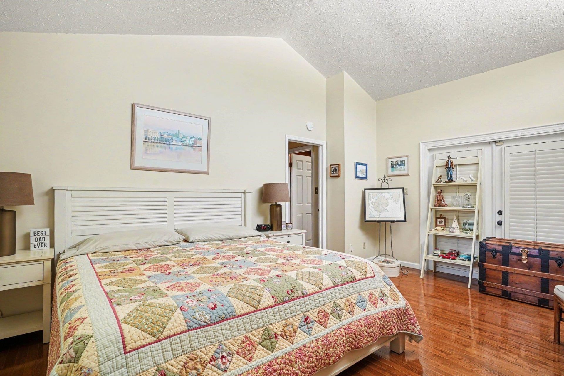 7608 Kingswood Dr.  Photo 13