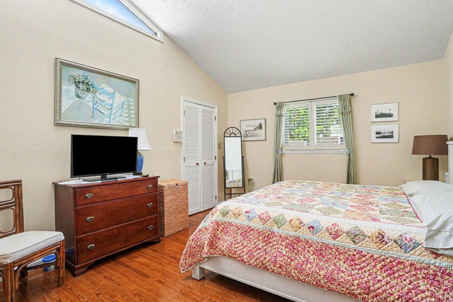 7608 Kingswood Dr.  Photo 14