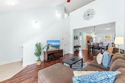 6095 Catalina Dr. photo 4