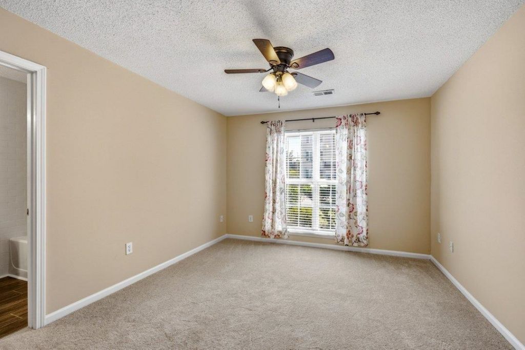 3774 Hitchcock Way Photo 11