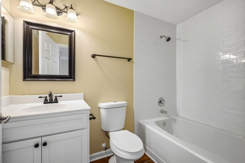 3774 Hitchcock Way Photo 12