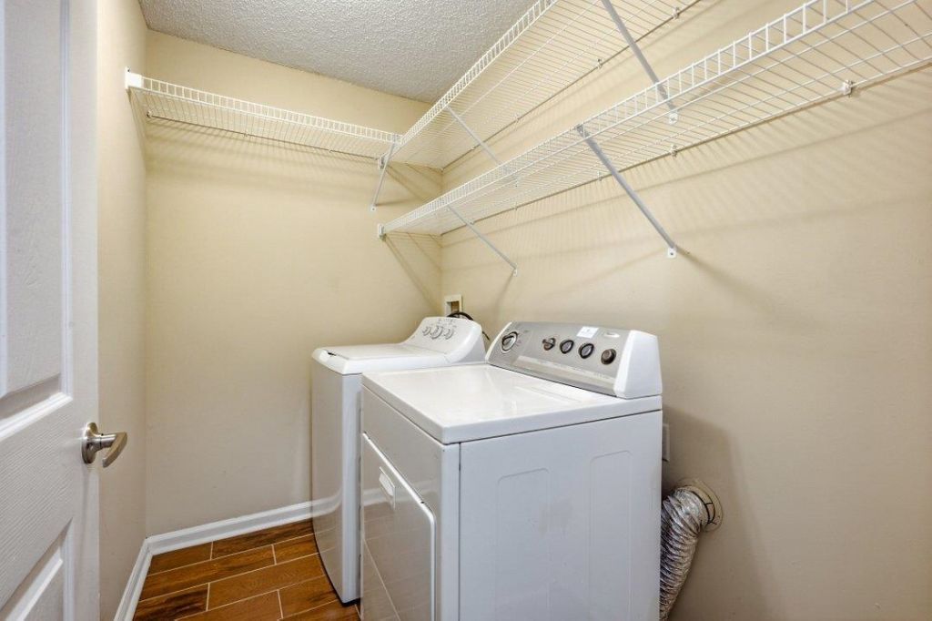 3774 Hitchcock Way Photo 14