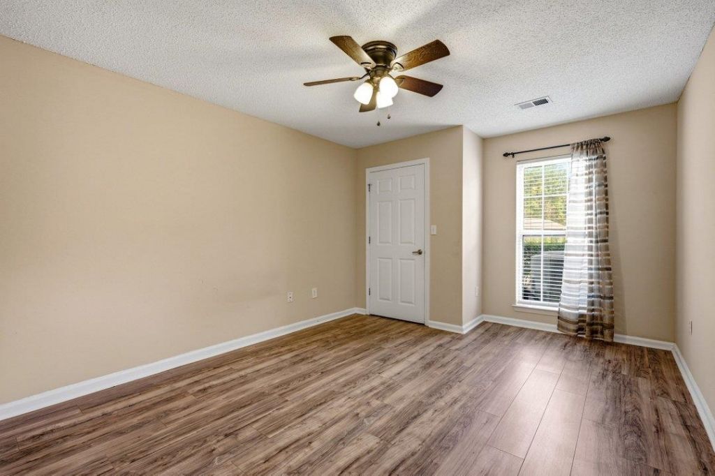 3774 Hitchcock Way Photo 16