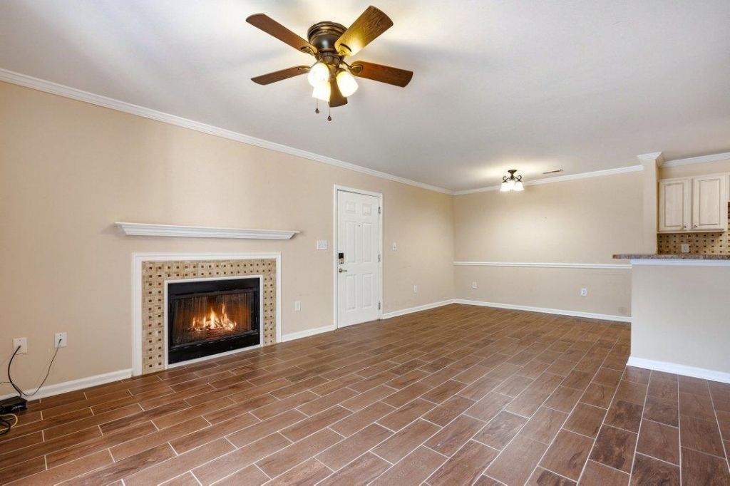3774 Hitchcock Way Photo 3