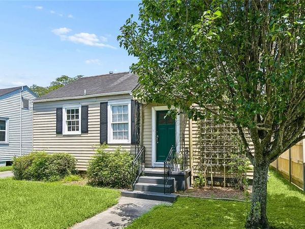 417 LEBEAU Street , Arabi, LA 70032