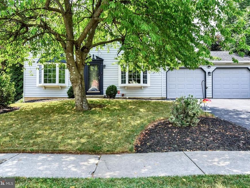 2009 Deer Path Road, Harrisburg, PA 17110 Main Photo