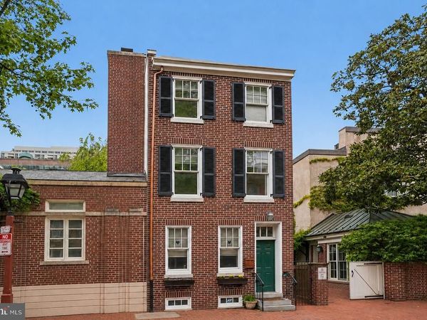 605 PINE STREET, PHILADELPHIA, PA 19106