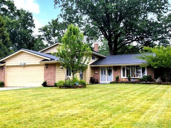26673 Sudbury Drive, North Olmsted, OH 44070