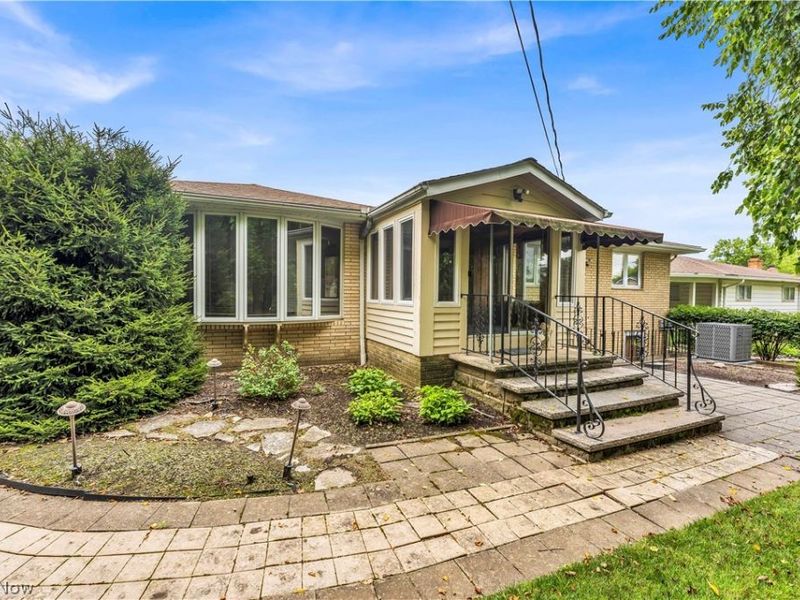 6524 Brookhill Drive, Garfield Heights, OH 44125 Photo 32