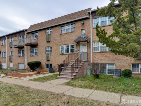 124 College Drive , Edison, NJ 08817