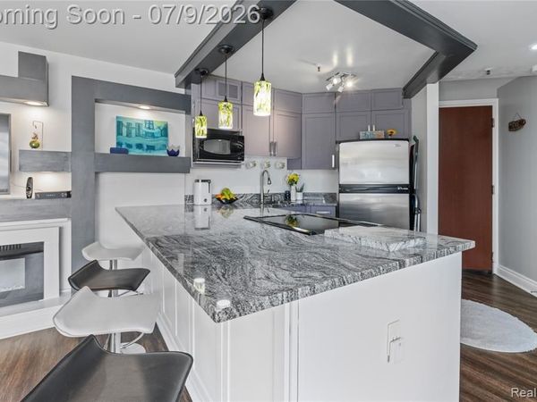 1001 W Jefferson Avenue, Detroit, MI 48226