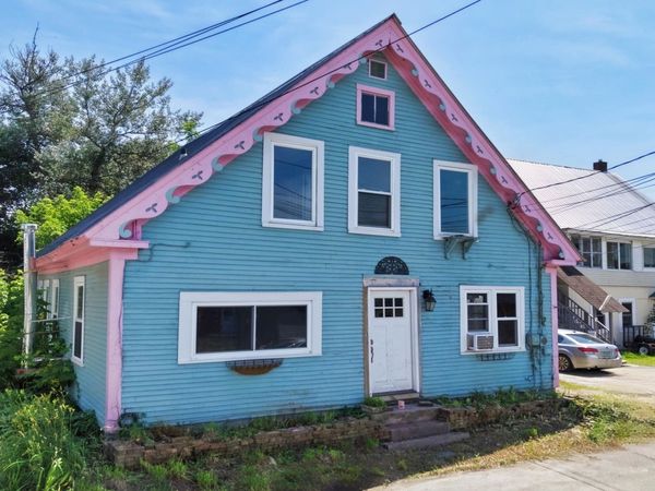 8 Oak Hill Street, Haverhill, NH 03785