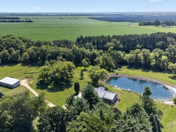 3817 S Carvers Rock Road, Avalon, WI 53505