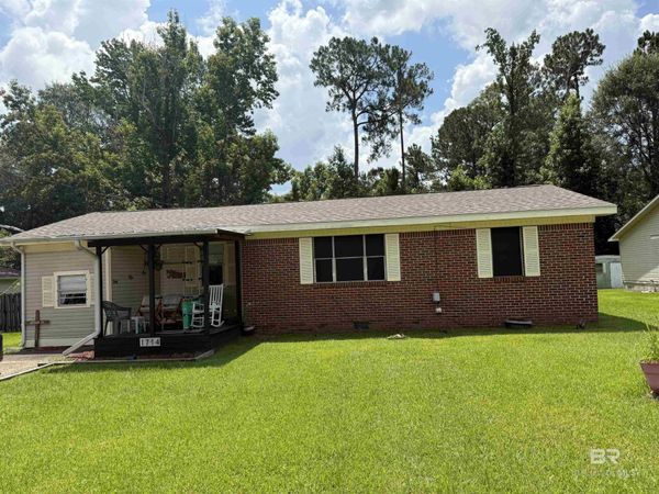 1714 Pine Street, Flomaton, AL 36441