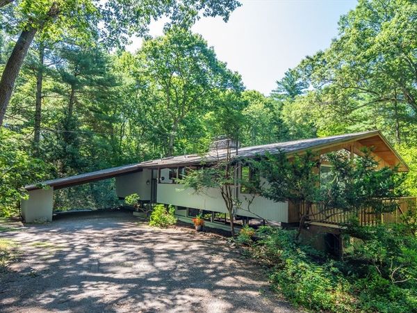 20 Stonehedge, Lincoln, MA 01773