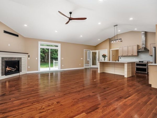 2 Elm, Westminster, MA 01473
