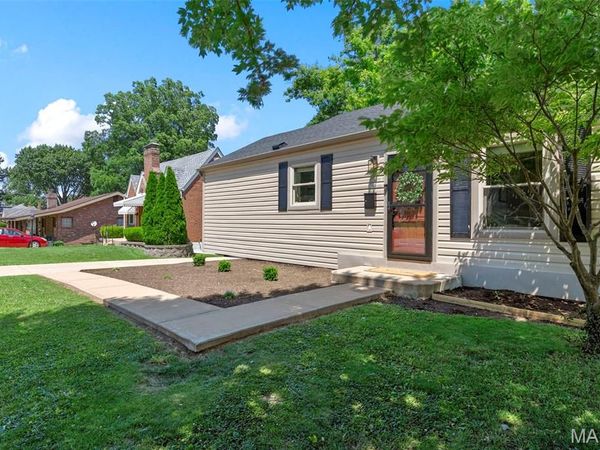 9434 Brenda Avenue, St Louis, MO 63123