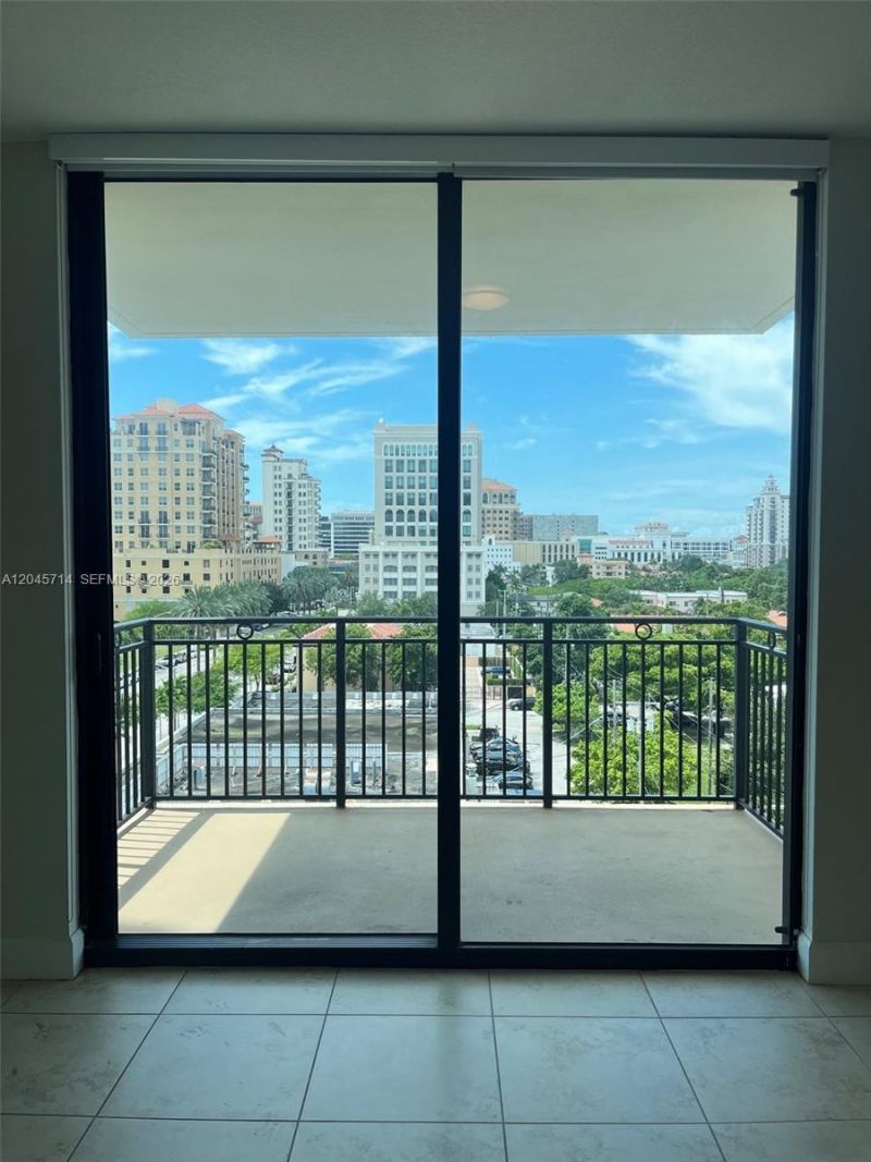 1300 Ponce De Leon Blvd , Unit 608, Coral Gables, FL 33134 Photo