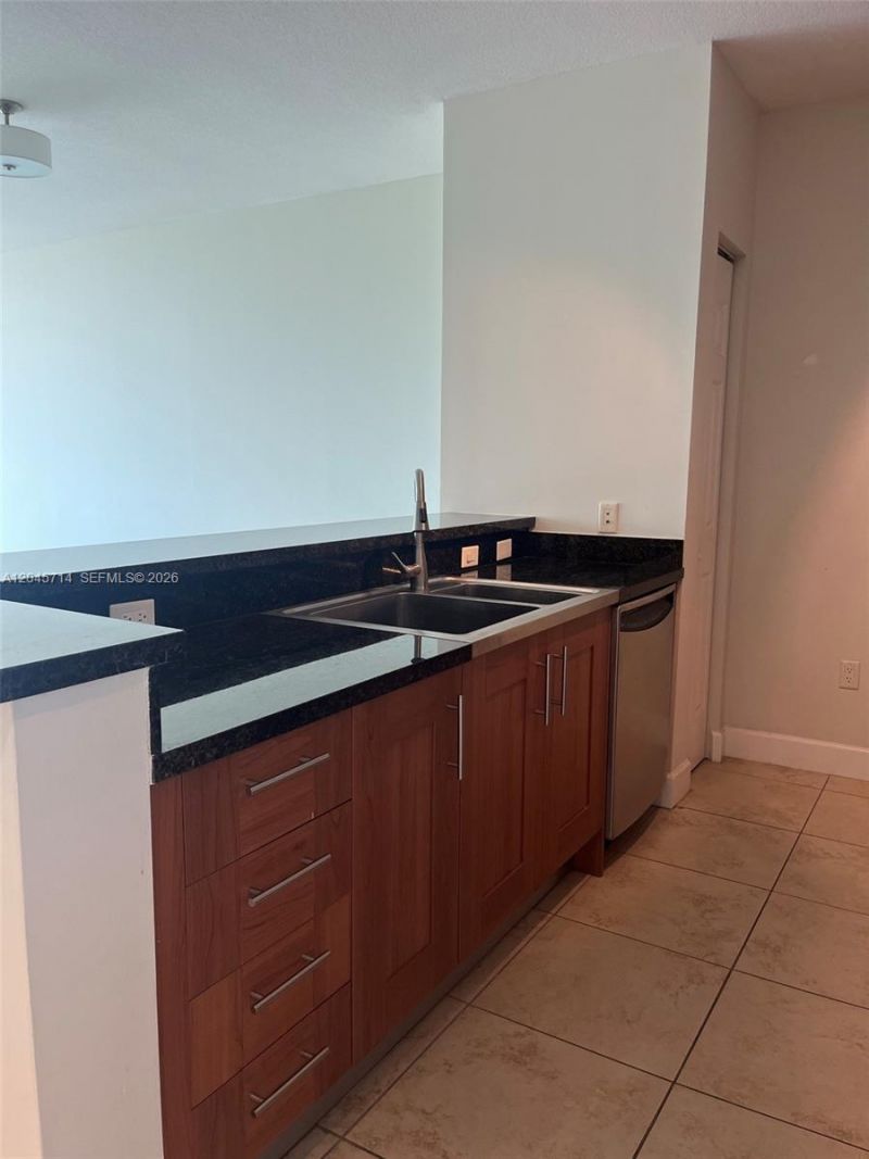 1300 Ponce De Leon Blvd , Unit 608, Coral Gables, FL 33134 Photo