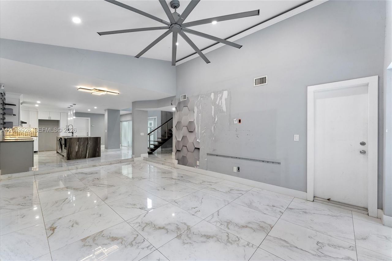 2055 NW 9th St, Delray Beach, FL 33445 Photo