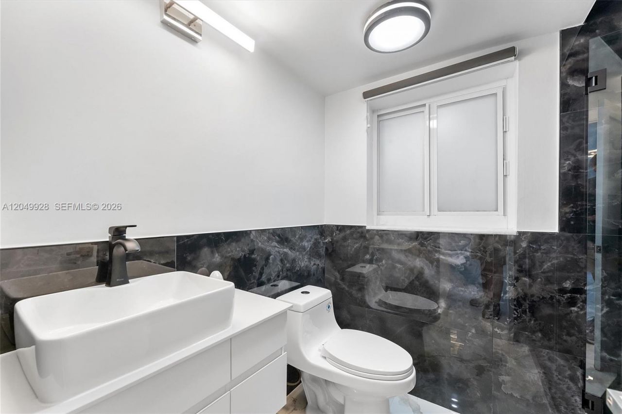 2055 NW 9th St, Delray Beach, FL 33445 Photo