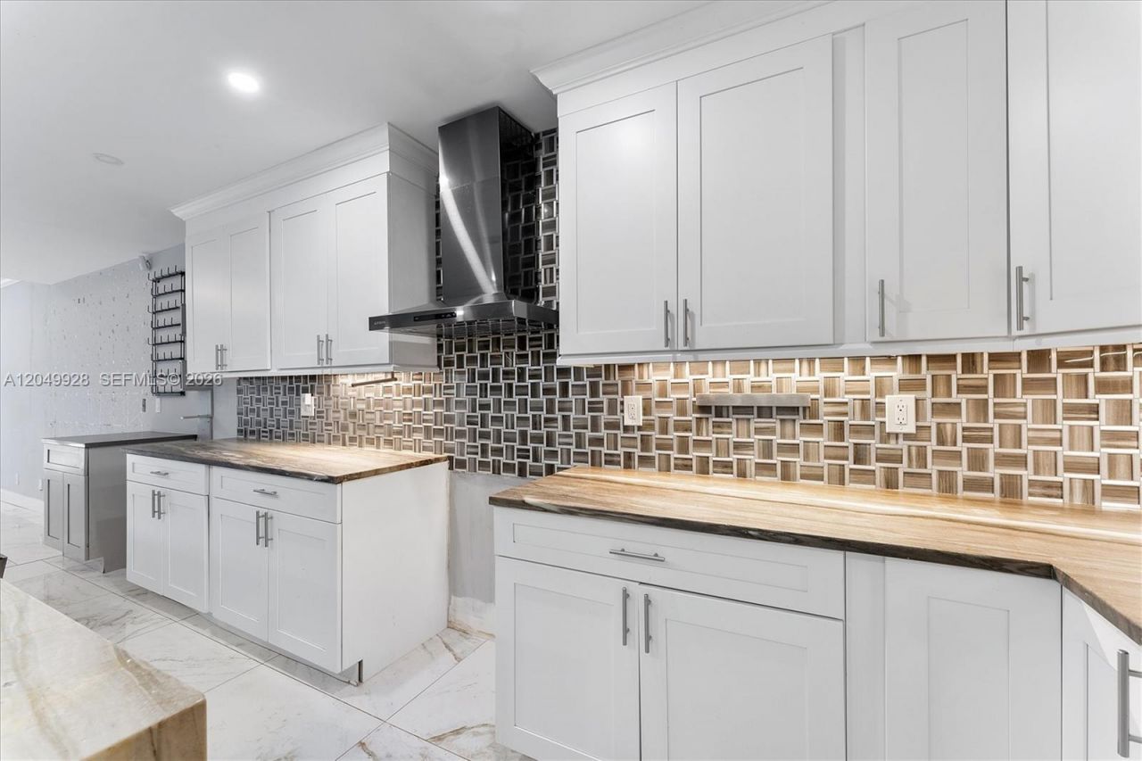 2055 NW 9th St, Delray Beach, FL 33445 Photo