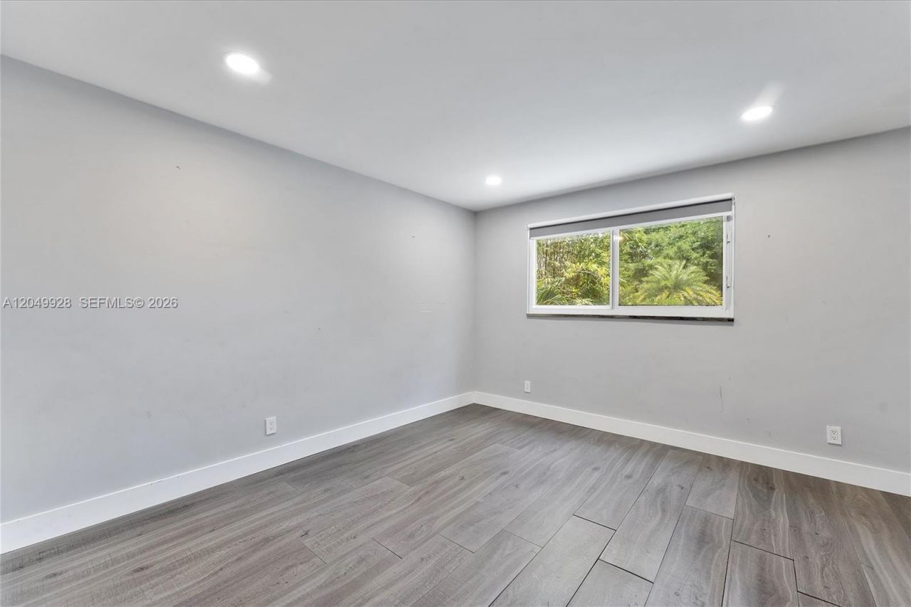 2055 NW 9th St, Delray Beach, FL 33445 Photo