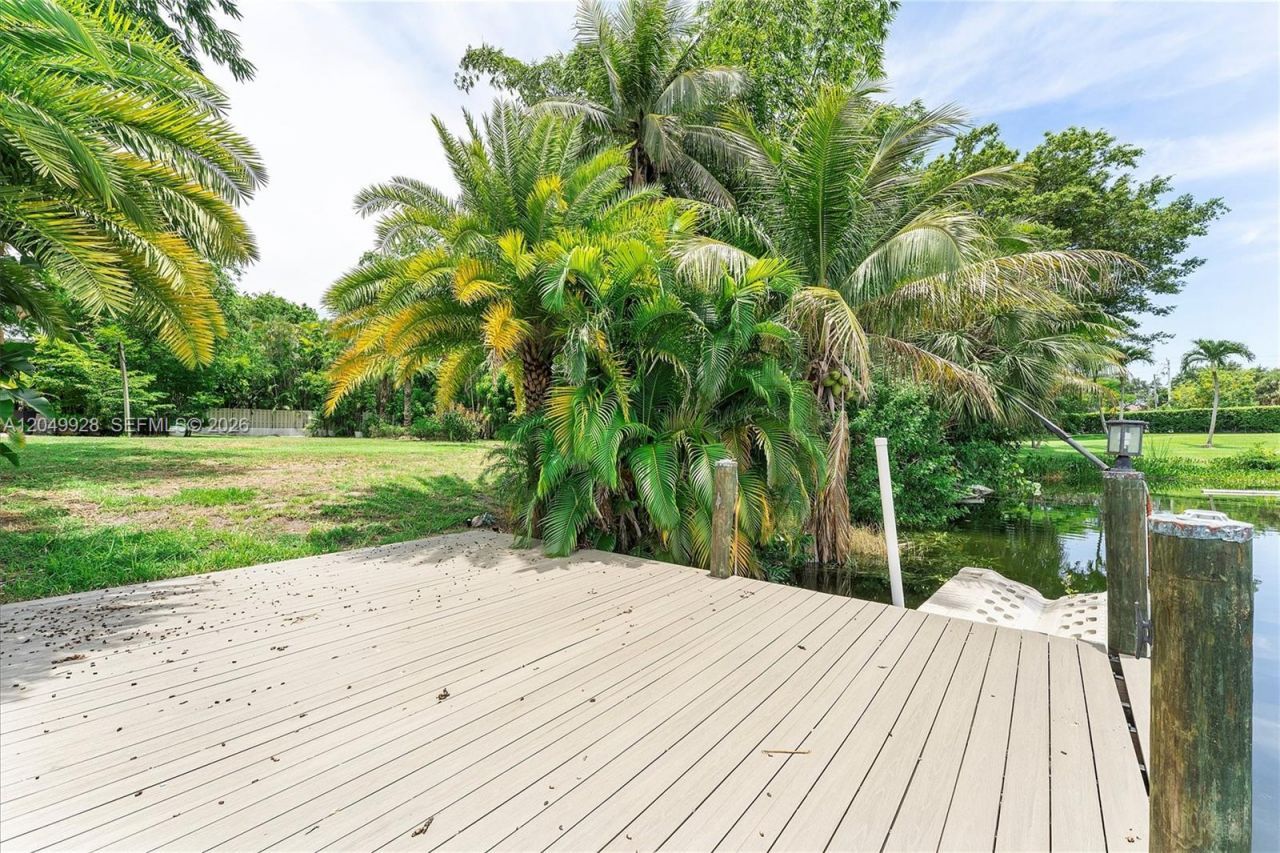 2055 NW 9th St, Delray Beach, FL 33445 Photo