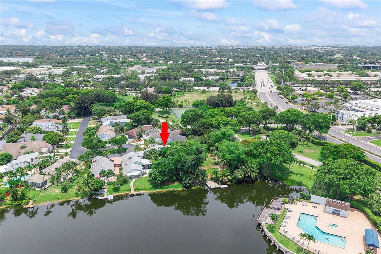 2055 NW 9th St, Delray Beach, FL 33445 Photo