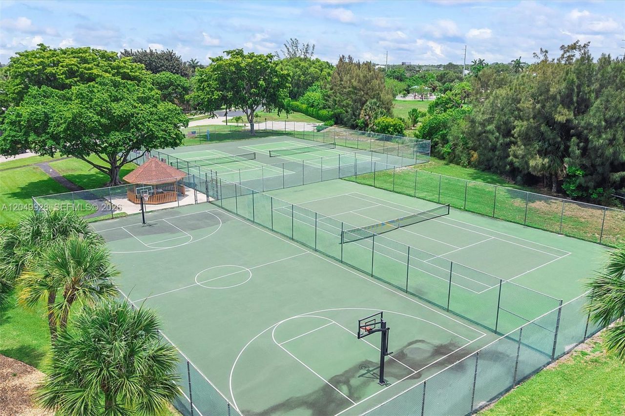 2055 NW 9th St, Delray Beach, FL 33445 Photo