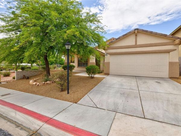 9001 Teetering Rock Avenue , Las Vegas, NV 89143
