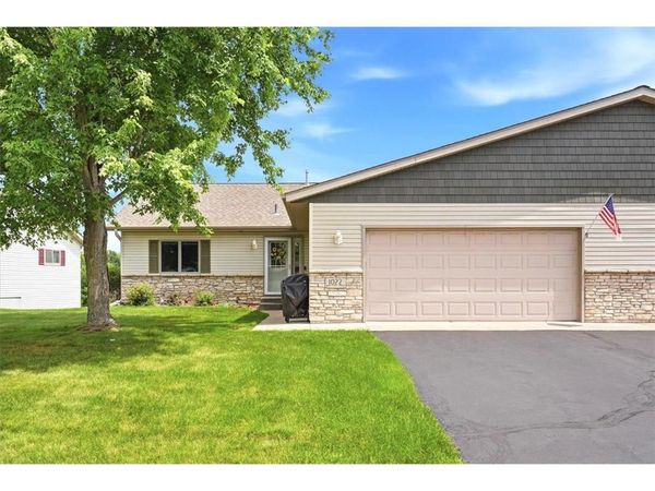 1022 W Ridge Court, Unit 38, New Richmond, WI 54017