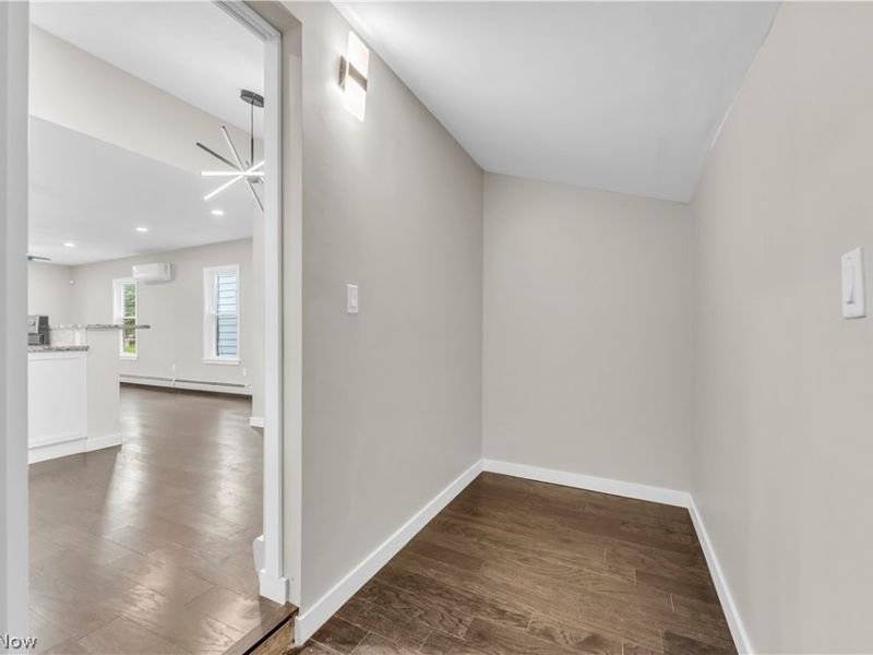9518 Nelson Avenue, Cleveland, OH 44105 Photo 15